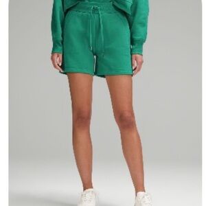 Lululemon Scuba High Rise Short 5”